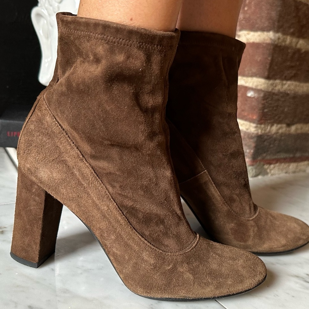Barney’s Booties